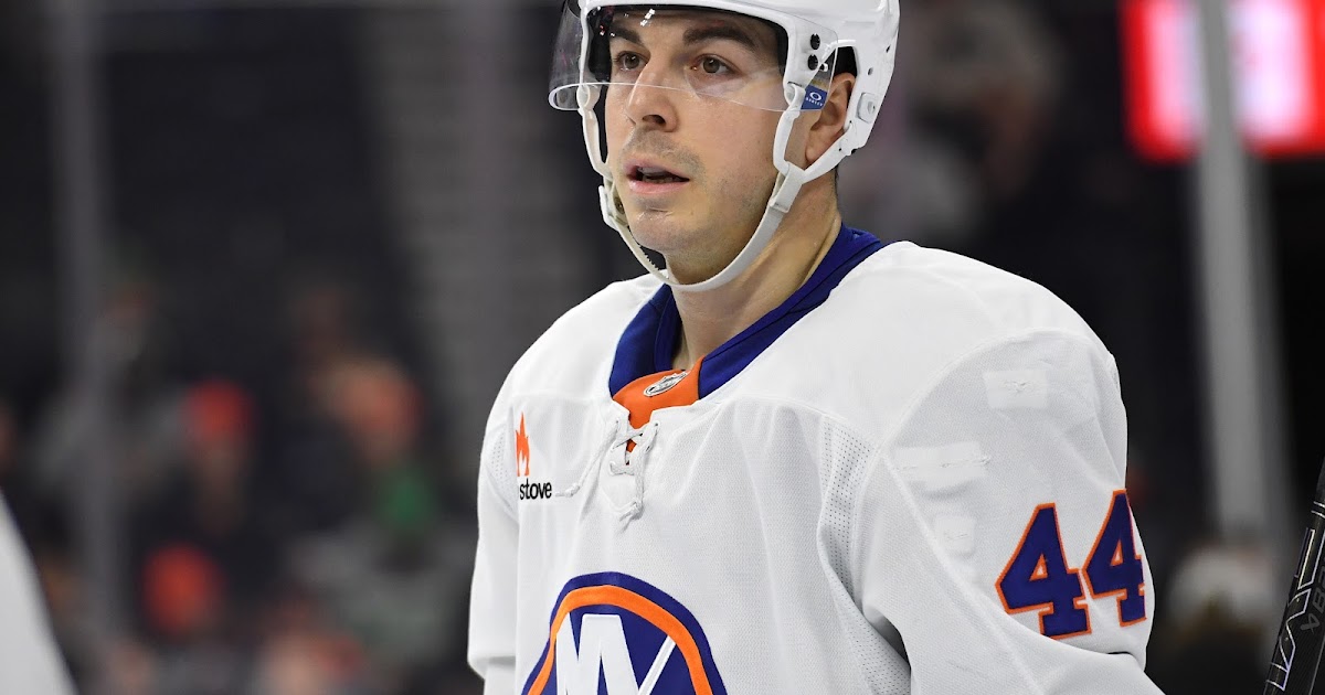 4 Teams With Interest In Islanders' Pageau If He's Traded