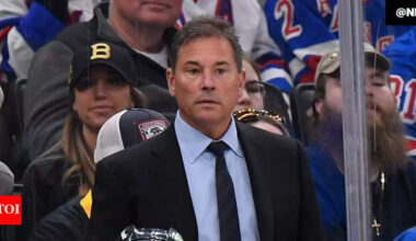 Bruce Cassidy frustrated after missed call leads to Oilers' overtime winner | NHL News