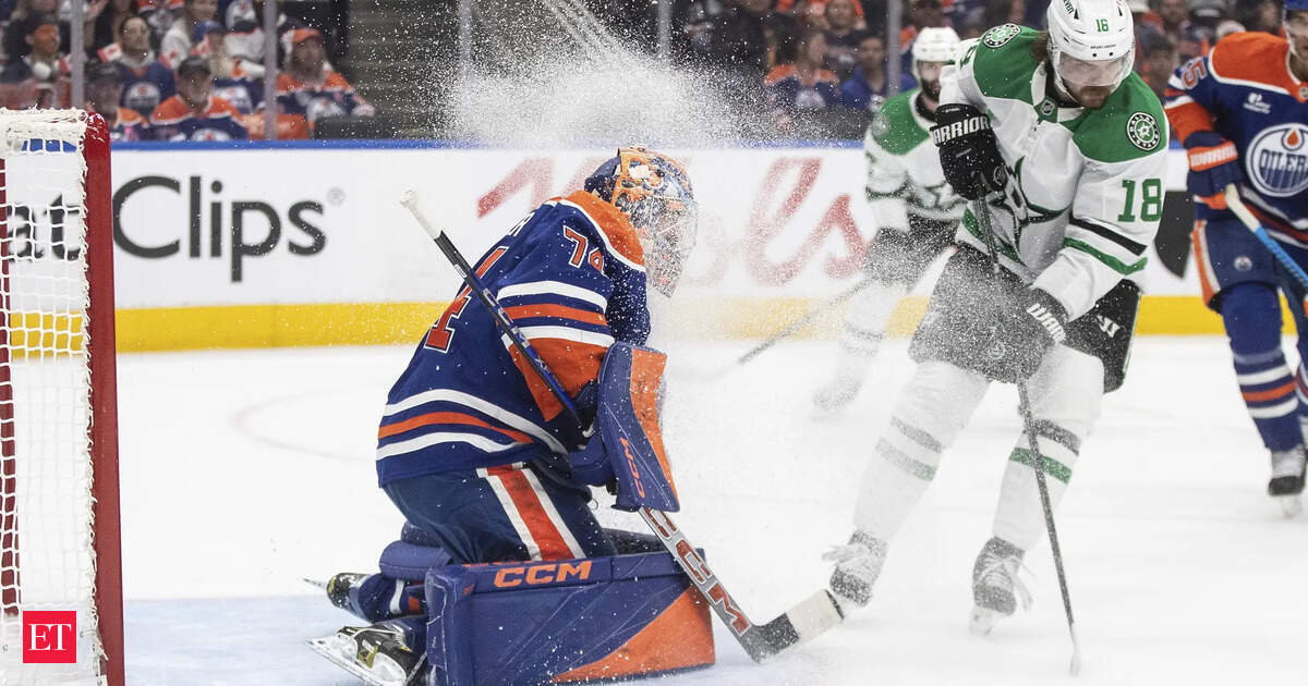 Connor McDavid and Zach Hyman lead Oilers' 6-1 rout over Stars in NHL Game 3