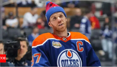 Edmonton Oilers reportedly yet to settle crucial Connor McDavid contract detail, raising questions about long-term future | NHL News