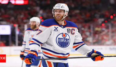 Connor McDavid contract rumors: $17 Million Oilers deal could set new NHL salary record | NHL News