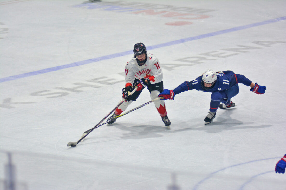 US collegiate, U18 hockey split opener | News, Sports, Jobs