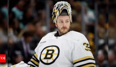 Linus Ullmark’s jaw-dropping save lifts Senators to victory over Bruins | NHL News