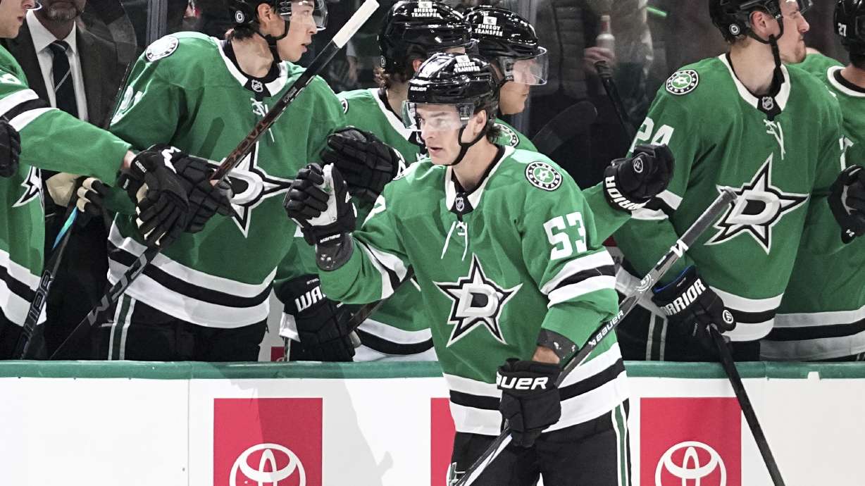Jason Robertson scores twice and gets OT winner as Stars rally past Flames, 3-2