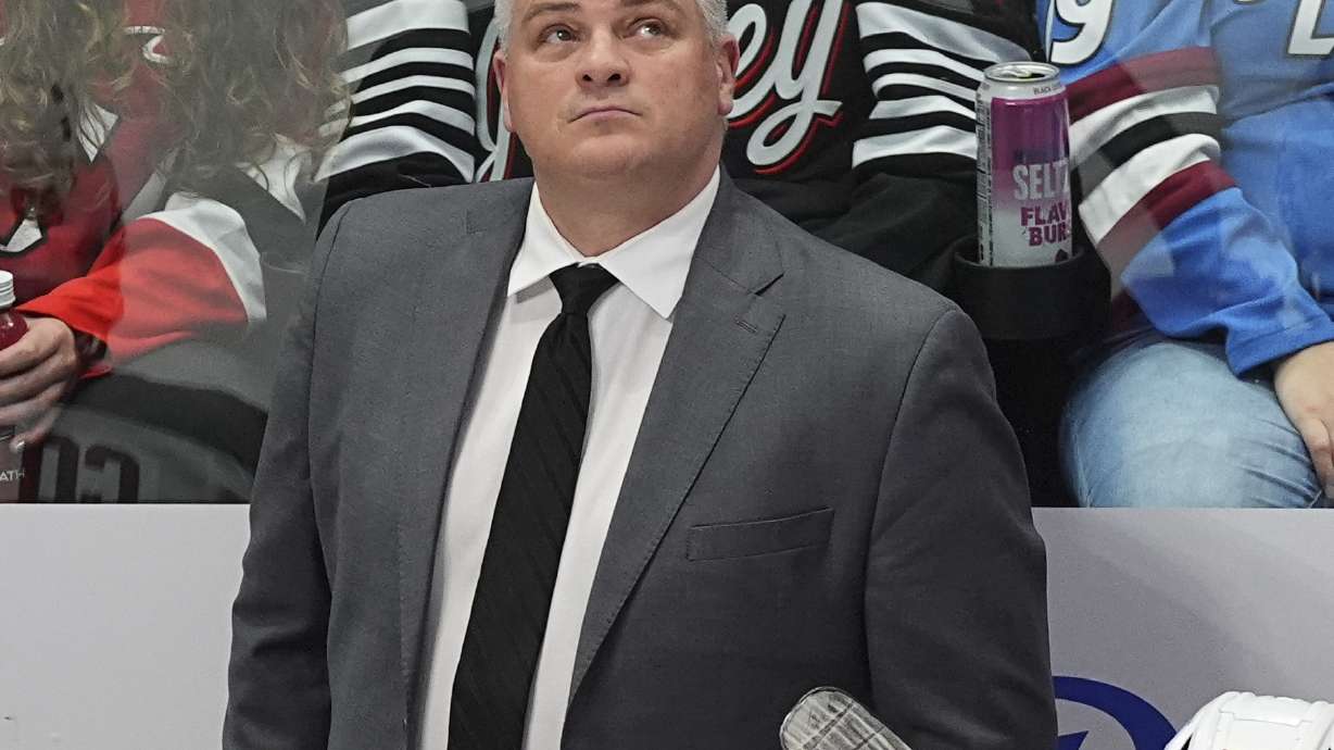 Devils coach Sheldon Keefe fined $25,000 for arguing with officials after Jack Hughes' injury