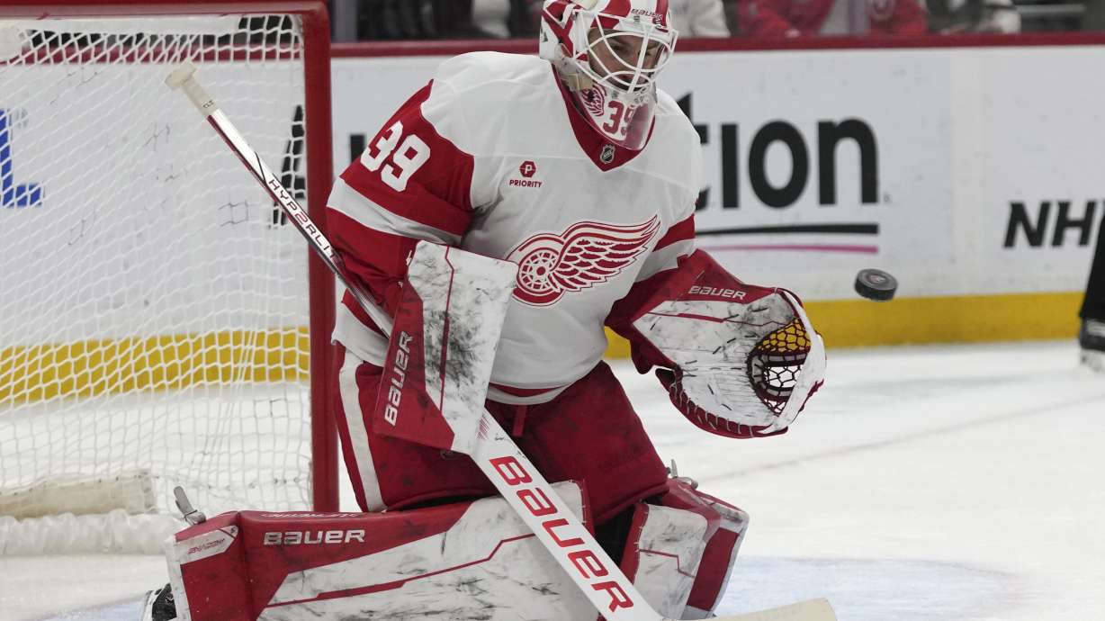 Patrick Kane scores in SO as Red Wings beat Kraken 5-4 for 7th straight win