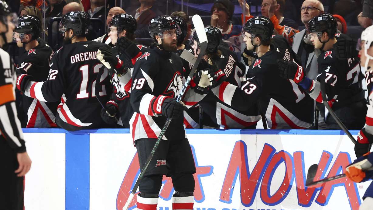 Fight-filled 3rd leads to 134 penalty minutes in Red Wings' 7-3 win over Sabres