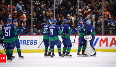 NHL Trade Rumors: Vancouver Canucks push for middle-six center as trade market heats up | NHL News