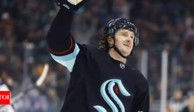 Former Penguins star Jared McCann reportedly on radar of two Eastern Conference rivals in potential blockbuster trade | NHL News