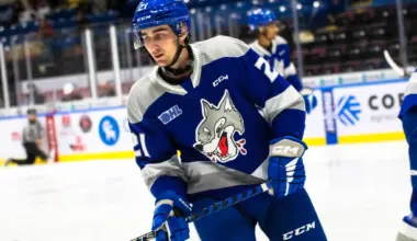 Maple Leafs Extend Intriguing Offer to 6-Foot-3 Free Agent Forward