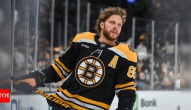 Is David Pastrnak a serious Hart and Rocket Richard Trophy contender in 2025-26? | NHL News