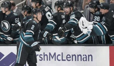 Will Smith scores twice for first NHL goals, Sharks beat Blackhawks 3-2 for third straight win