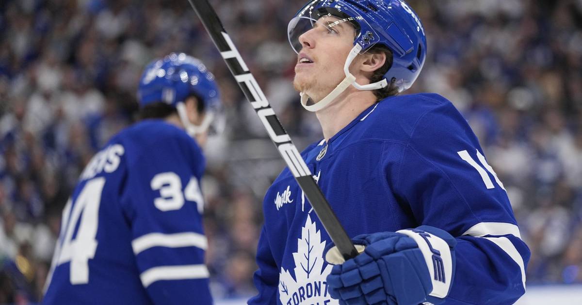 Ex-Toronto Maple Leaf Marner describes 'tough' exit phone calls with teammates