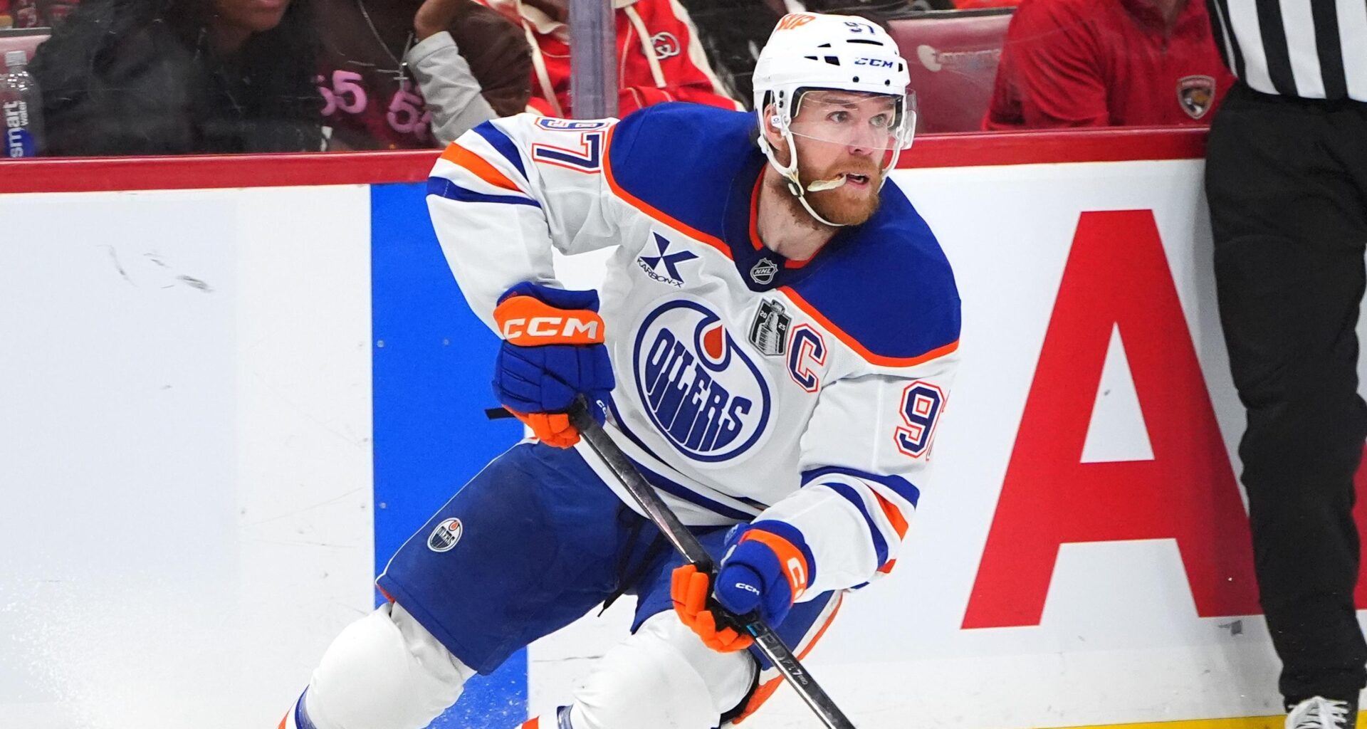 Connor McDavid 'Has Every Intention to Win in Edmonton' amid Oilers Contract Rumors