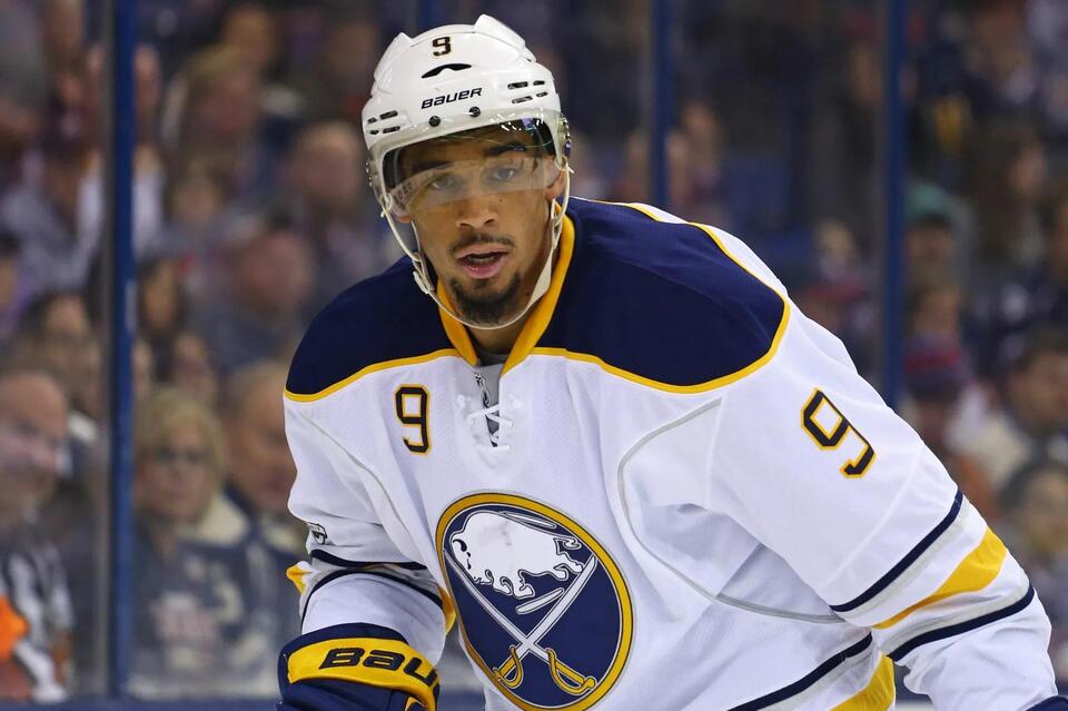 Evander Kane’s Exit Set To Greatly Benefit 1 Oilers Winger, per NHL Analyst