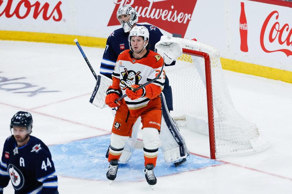 ‘Someone Offer Sheet Him Already’ – NHL Fans Want Mason McTavish To Find New Home Amid Canucks, Canadiens Links