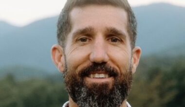 Hawks promote ticket exec Kyle Brunson, hire Florida Panhers CRO Shawn Thornton