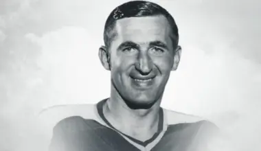 Former National Hockey League Defenseman Sadly Passes Away at the Age of 84 - Canucks Daily