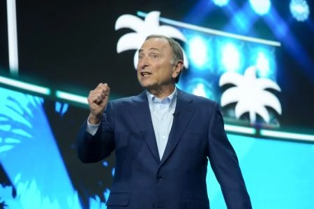 Jun 27, 2025; Los Angeles, California, USA; NHL Commissioner Gary Bettman greets fans to start the first round of the 2025 NHL Draft at Peacock Theater. Mandatory Credit: Kirby Lee-Imagn Images