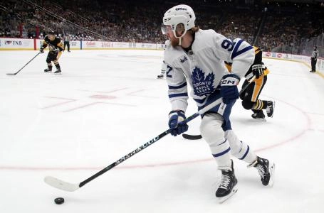 Alex Nylander staying put in Toronto Alex Nylander staying put in Toronto