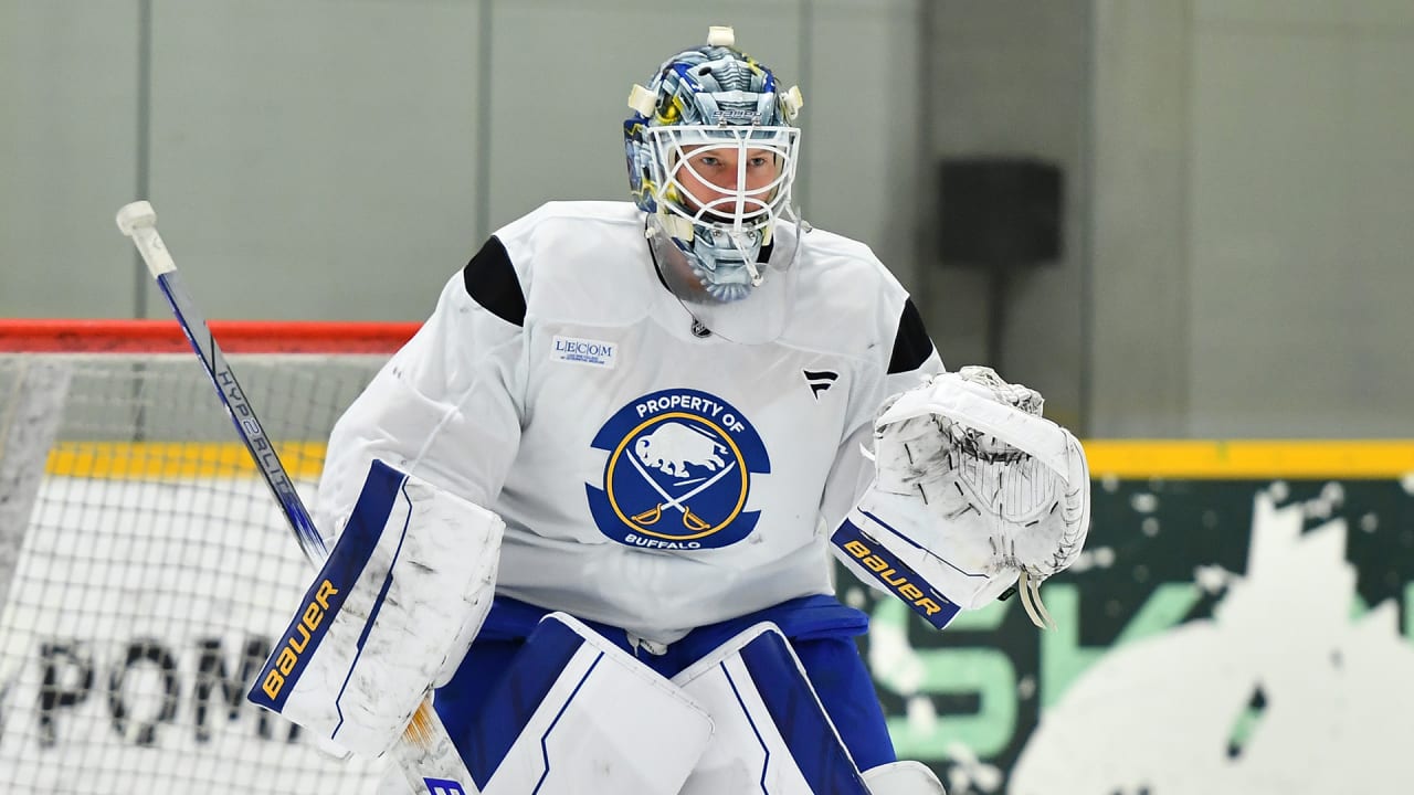 Two Canadian Teams Suddenly Linked to Veteran Goalie James Reimer