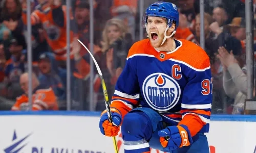 Oilers' Connor McDavid celebrates a goal