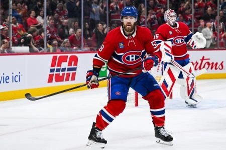 Apr 14, 2025; Montreal, Quebec, CAN; Montreal Canadiens defenseman David Savard (58) tracks the play against the Chicago Blackhawks in the first period at Bell Centre. Mandatory Credit: David Kirouac-Imagn Images Apr 14, 2025; Montreal, Quebec, CAN; Montreal Canadiens defenseman David Savard (58) tracks the play against the Chicago Blackhawks in the first period at Bell Centre. Mandatory Credit: David Kirouac-Imagn Images