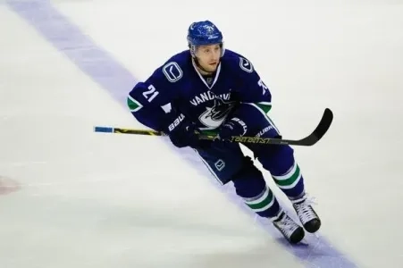 Brandon McMillan during his time with the Vancouver Canucks. Brandon McMillan during his time with the Vancouver Canucks.