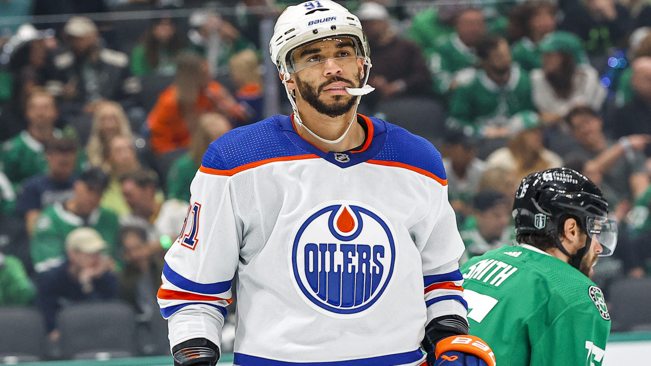 New Forward Evander Kane on the Hot Seat in His First Season with the Vancouver Canucks