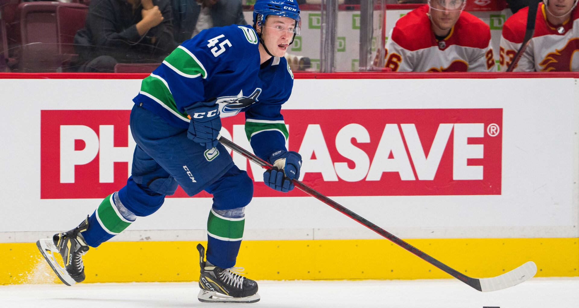 Former Vancouver Canucks Prospect Officially Lands New Contract for the 2025-26 Season