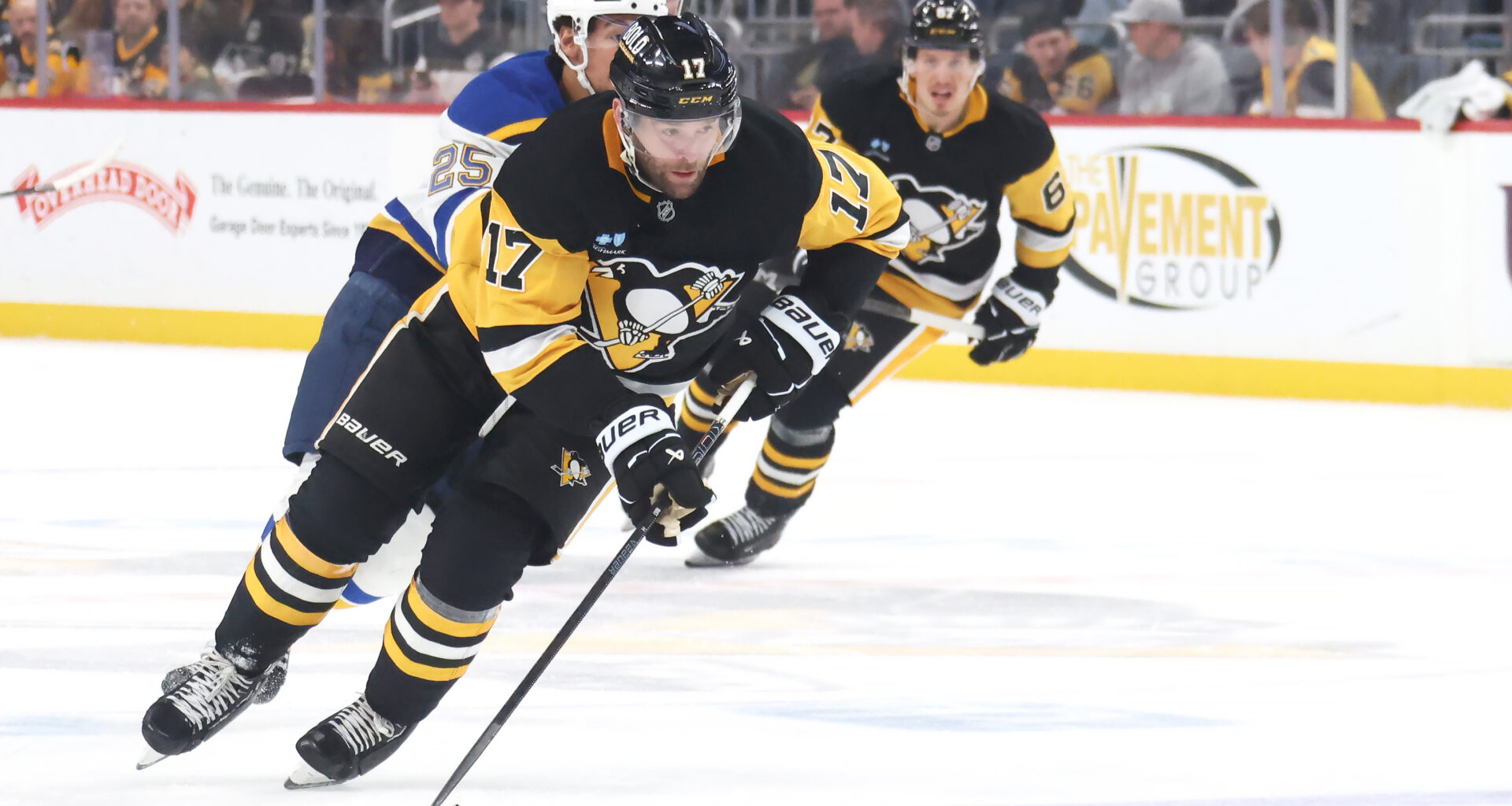 Analyst Floats Bryan Rust as Maple Leafs Fit, But One Factor Blocks It