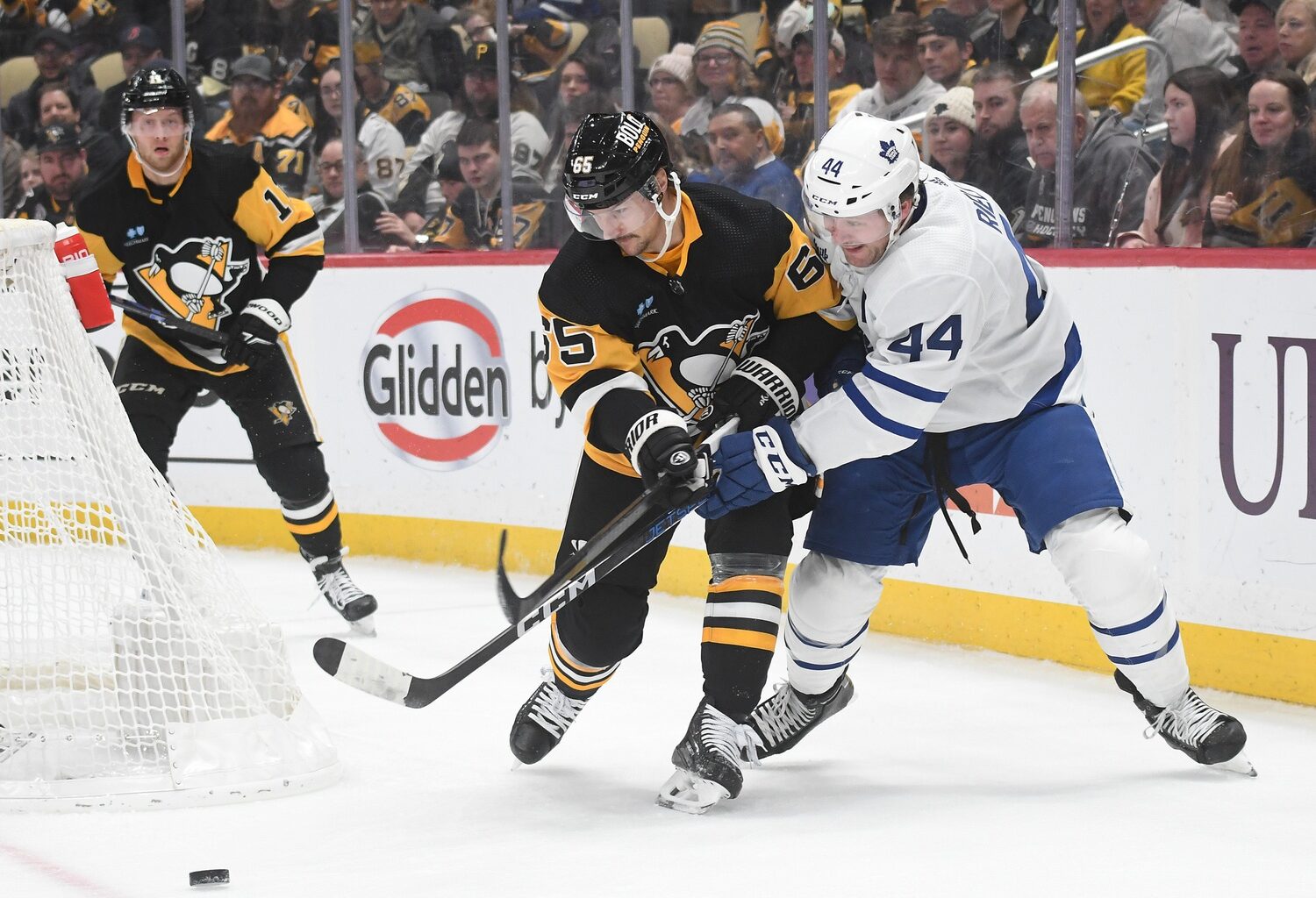 Podcast Shares Wild Suggestion Allowing the Maple Leafs to Acquire Skilled Defenseman