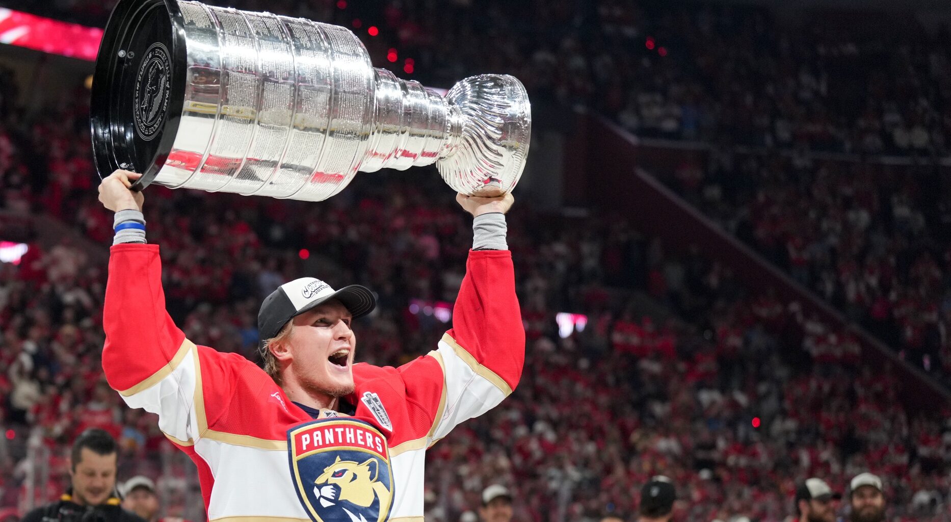 Florida Panthers Forward Anton Lundell Exposes Fundamental Flaw in Maple Leafs' Game