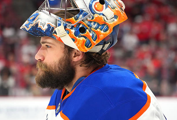 Analysts report Oilers will fail to qualify in the 2025-26 playoffs