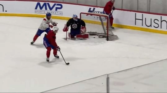 Photo of Canadiens players praticing in Brossard