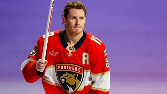 Panthers' Matthew Tkachuk acknowledges the crowd Panthers' Matthew Tkachuk acknowledges the crowd