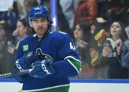 Apr 2, 2025; Vancouver, British Columbia, CAN; Vancouver Canucks forward Kiefer Sherwood (44) during pre game warm up against the Seattle Kraken at Rogers Arena. Mandatory Credit: Simon Fearn-Imagn Images Apr 2, 2025; Vancouver, British Columbia, CAN; Vancouver Canucks forward Kiefer Sherwood (44) during pre game warm up against the Seattle Kraken at Rogers Arena. Mandatory Credit: Simon Fearn-Imagn Images