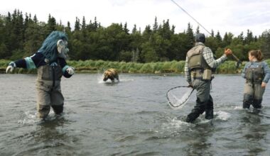 Seattle NHL team's mascot has a close encounter with a brown bear during video shoot in Alaska | National Sports