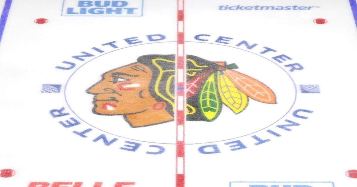 Former Blackhawks employee suing team for alleged discrimination, retaliation, per report | National