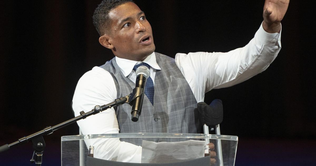 Those he impacted pay tribute to longtime Warwick field hockey coach Bob Derr | High School Field Hockey