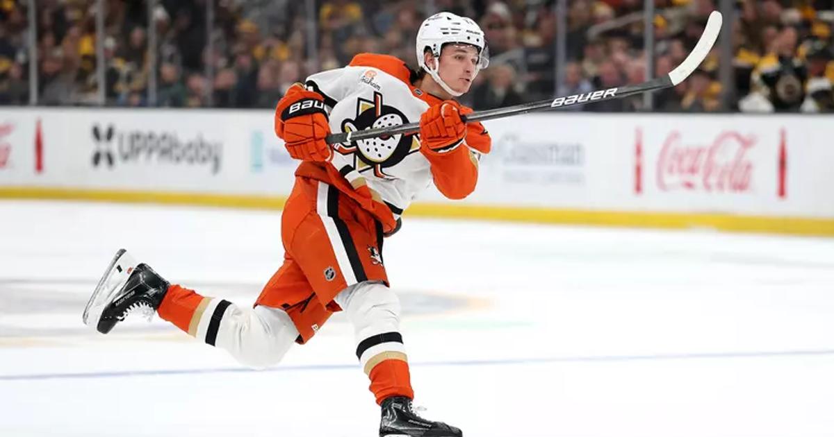 La régression de Trevor Zegras est frappante!