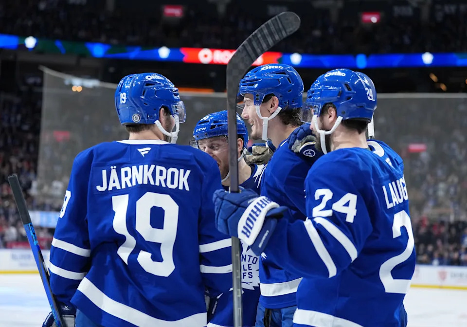 Toronto Maple Leafs forward Calle Jarnkrok celebrates a goal with teammates at Scotiabank Arena.Nick Turchiaro-Imagn Images