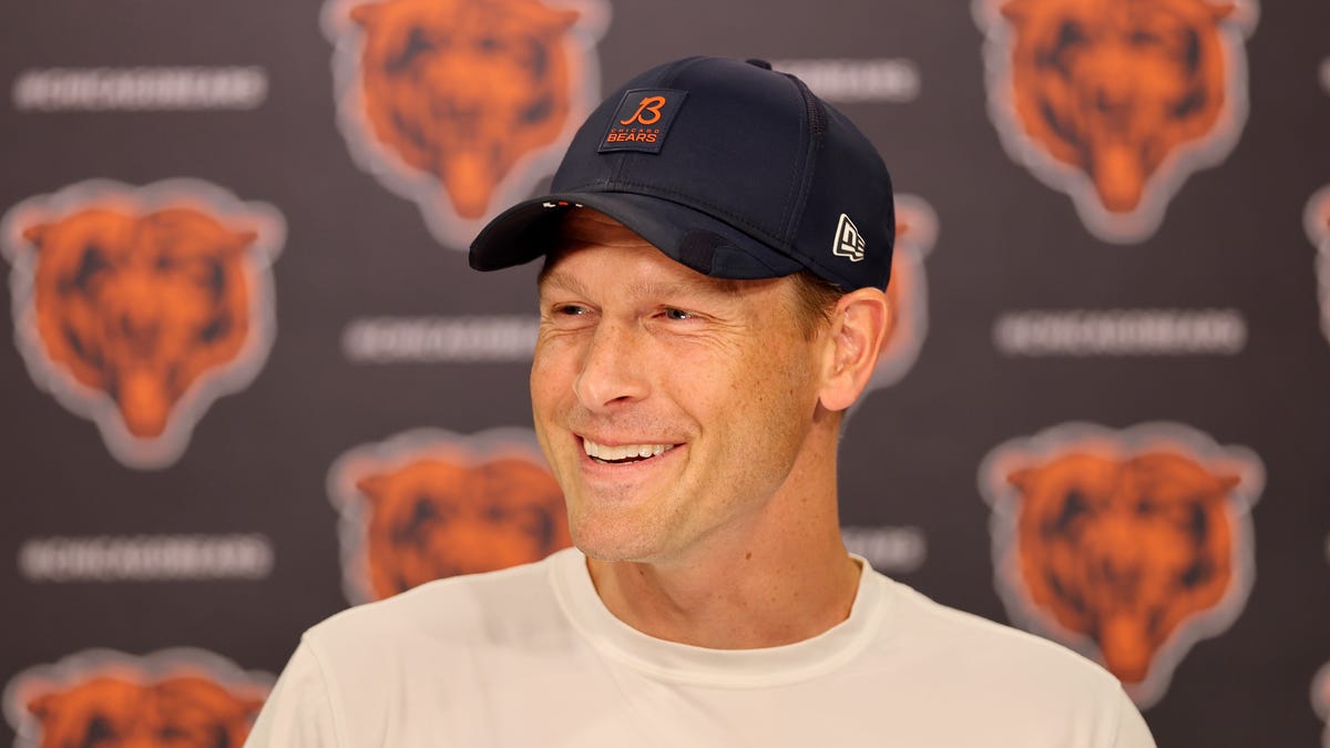 Bears' Ben Johnson, Blackhawks' Jeff Blashill meet at training camp