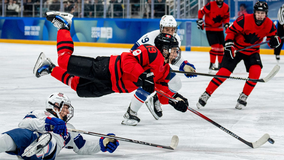 Michigan lands top NHL prospect Valentini from OHL Rangers