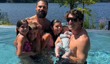 Mitch Marner spotted hanging out with former Maple Leafs teammates