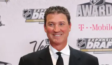 NHL News: Mario Lemieux faces new competitor in plan to purchase Sidney Crosby's Penguins from current ownership