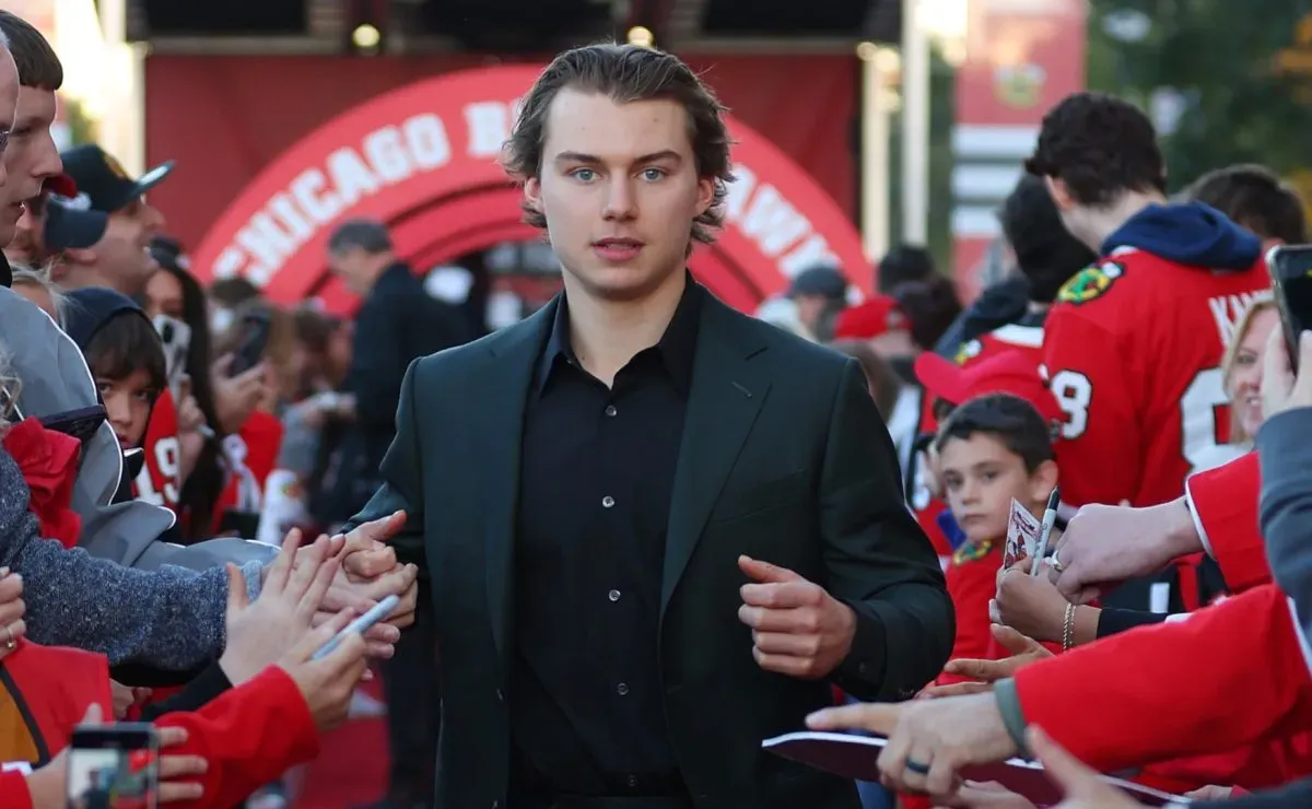 NHL Hall of Famer Chris Chelios makes something clear about Blackhawks star Connor Bedard: 'He needs help'