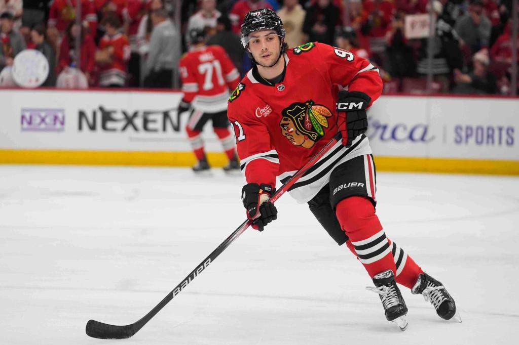 Mt. Clemens’ Nazar insists he is same guy after agreeing to extension with Blackhawks – Macomb Daily