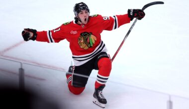 Frank Nazar, Chicago Blackhawks agree to 7-year extension