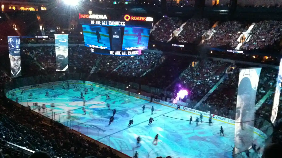 Vancouver Canucks game at Rogers Arena (Photo by KCXD, CC by 2.0 via WIkimedia Commons)